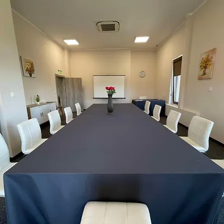 504 L Free Parking L Breakfast L