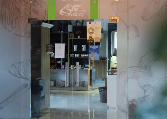 504 L Indoor Parking L Breakfast & Available Μπουργκάς