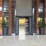 504 L Indoor Parking L Breakfast & Available Appartement *