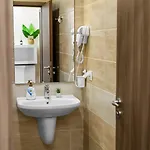 504 L Indoor Parking L Breakfast & Available Appartement Burgas