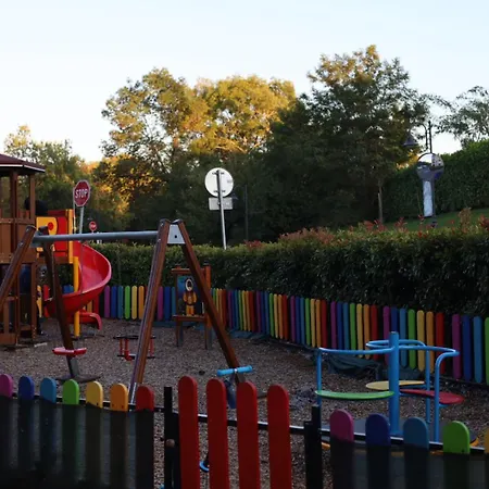 504 L Indoor Parking L Breakfast & Available *