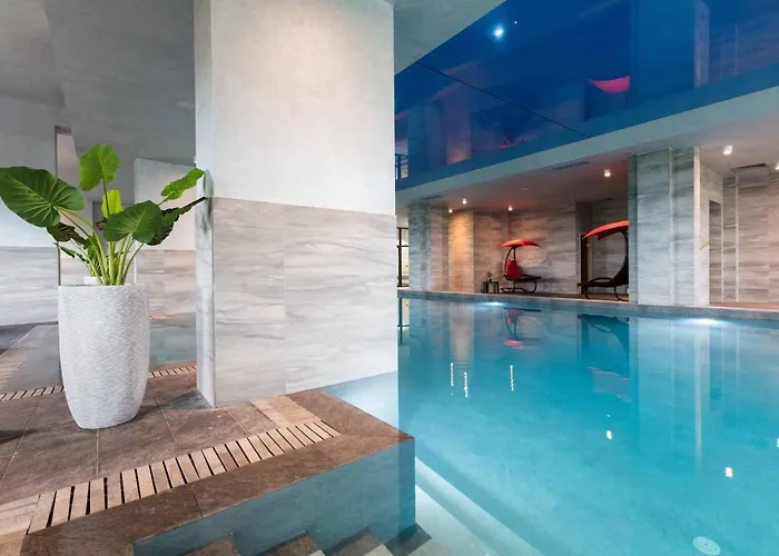 504 L Indoor Parking L Breakfast & Available Apartament Burgas City